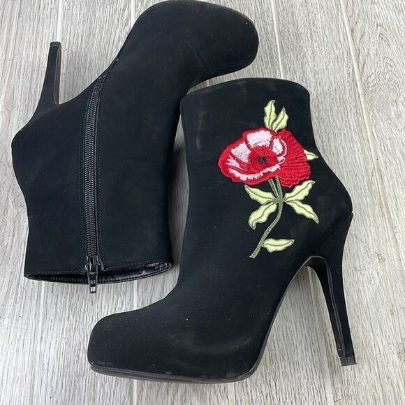 Madeline Stuart Embroidered Floral Stiletto Booties. Women's 8 - Picture 12 of 12